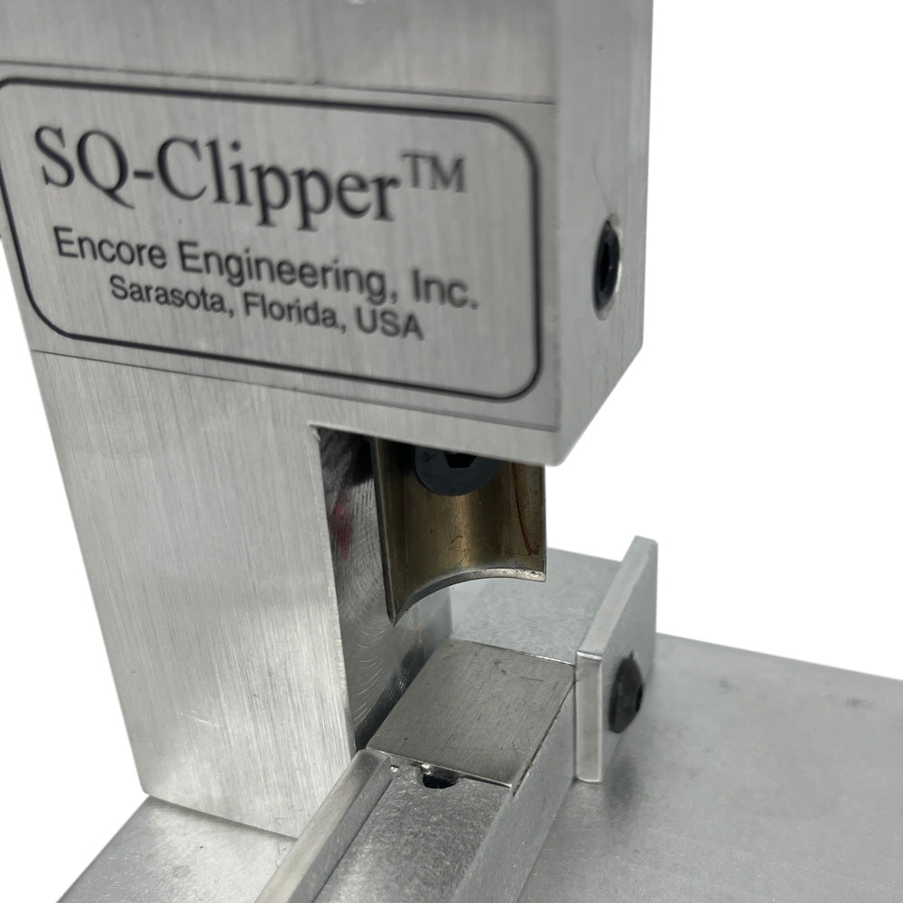 Squeegee Clipper (Rounds Squeegee Corners)