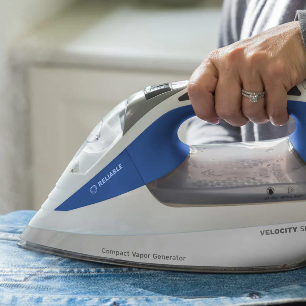 240IR Velocity Sensor Compact Vapor Generator Steam Iron